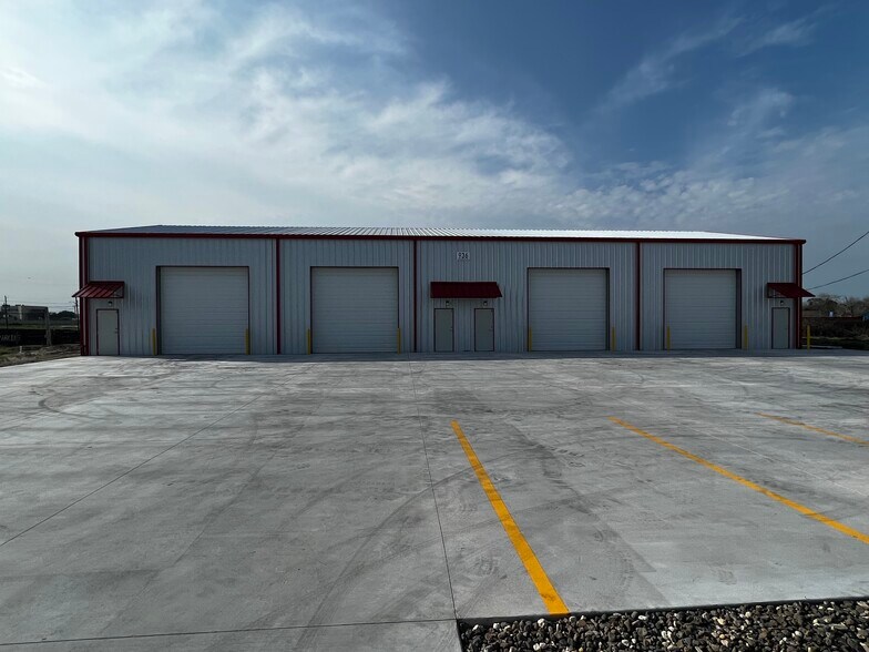 936 Waldron Rd, Corpus Christi, TX 78418