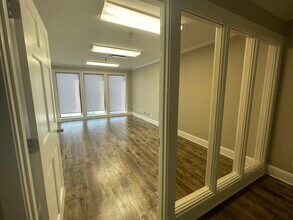 153-154 Patchen Dr, Lexington, KY for lease Interior Photo- Image 2 of 10