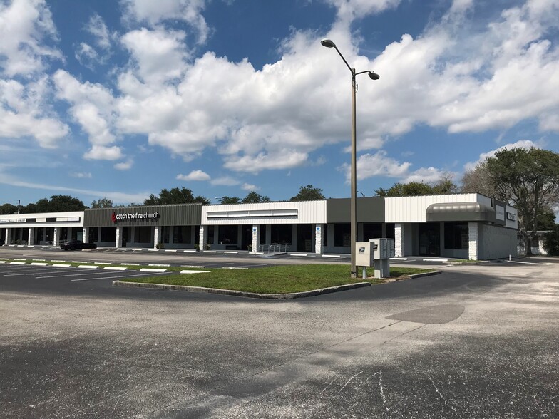 12654-12734 Starkey Rd, Largo, FL for lease - Building Photo - Image 2 of 6