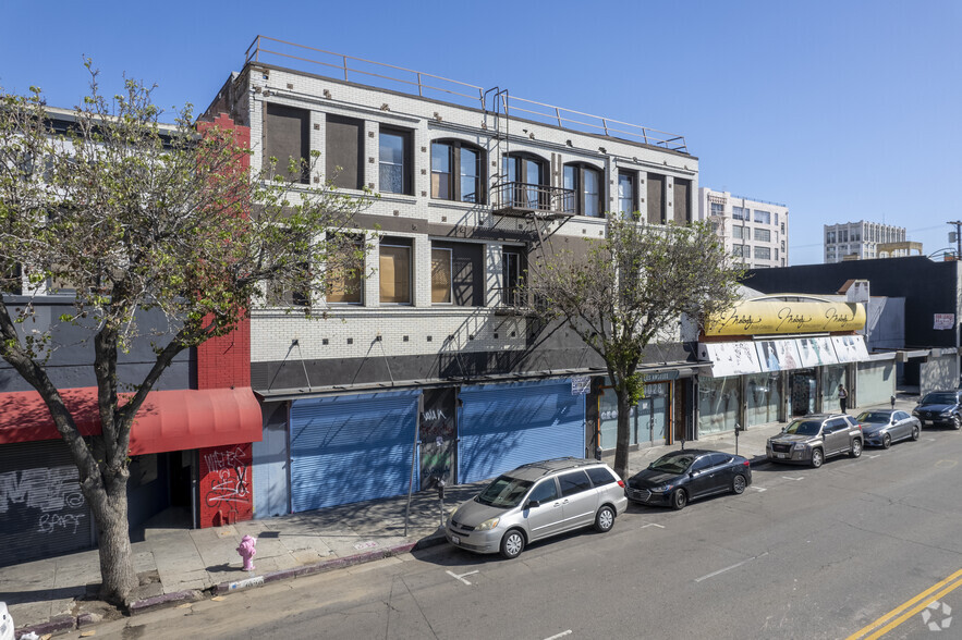 1026-1028 S Los Angeles St, Los Angeles, CA for lease - Building Photo - Image 2 of 4