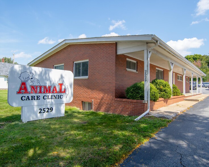 2529 11th St, Rock Island, IL for sale - Primary Photo - Image 1 of 3