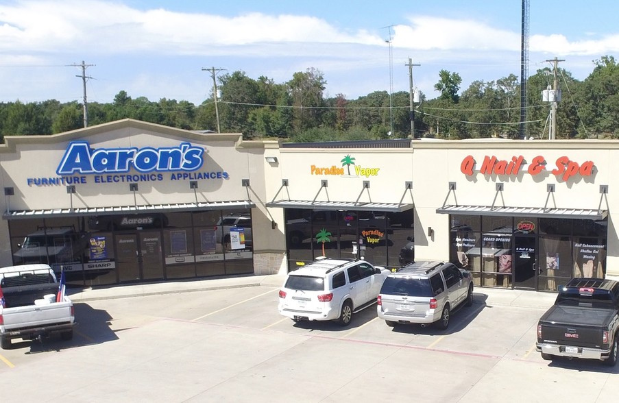 344-364 NW Loop 564, Mineola, TX for lease - Building Photo - Image 2 of 2