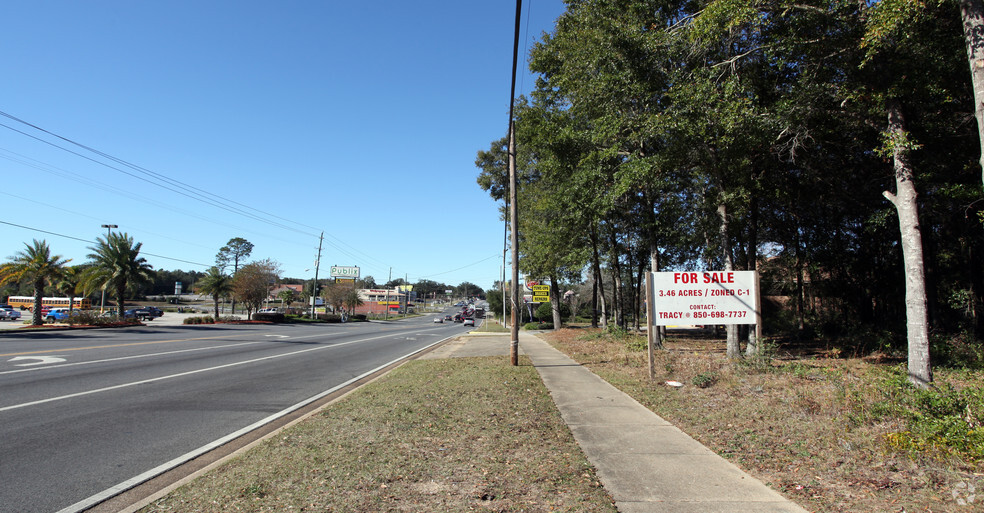 3200 Michigan Ave, Pensacola, FL for sale - Primary Photo - Image 1 of 21