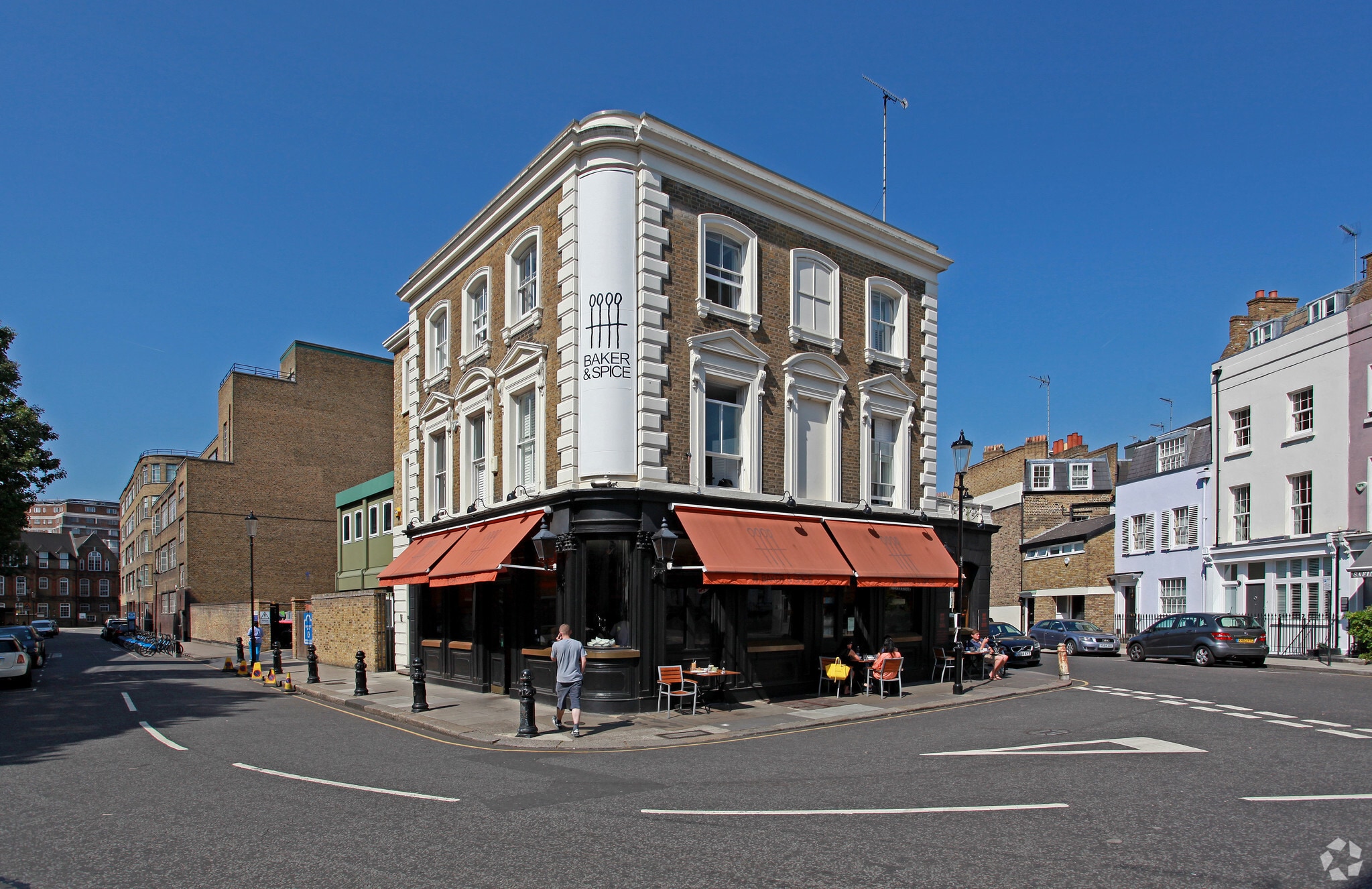 47 Denyer St, London for sale Primary Photo- Image 1 of 1