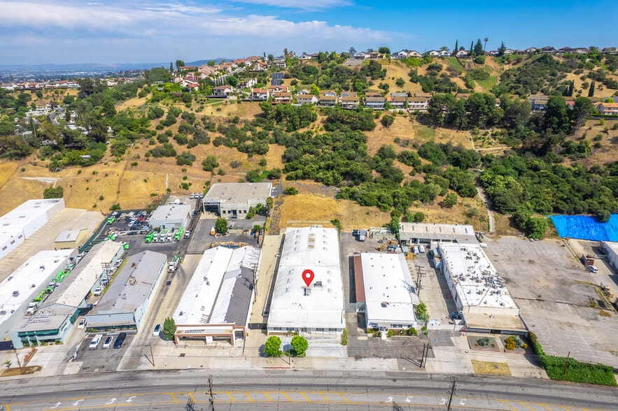 548 Monterey Pass Rd, Monterey Park, CA for lease - Building Photo - Image 1 of 18