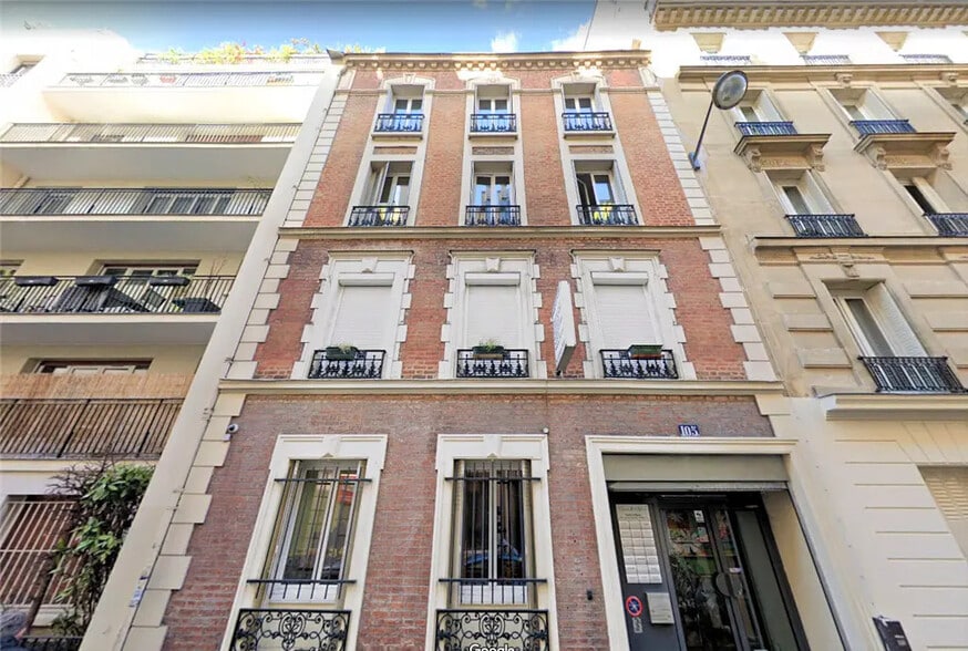 Office in Paris for lease - Building Photo - Image 3 of 5