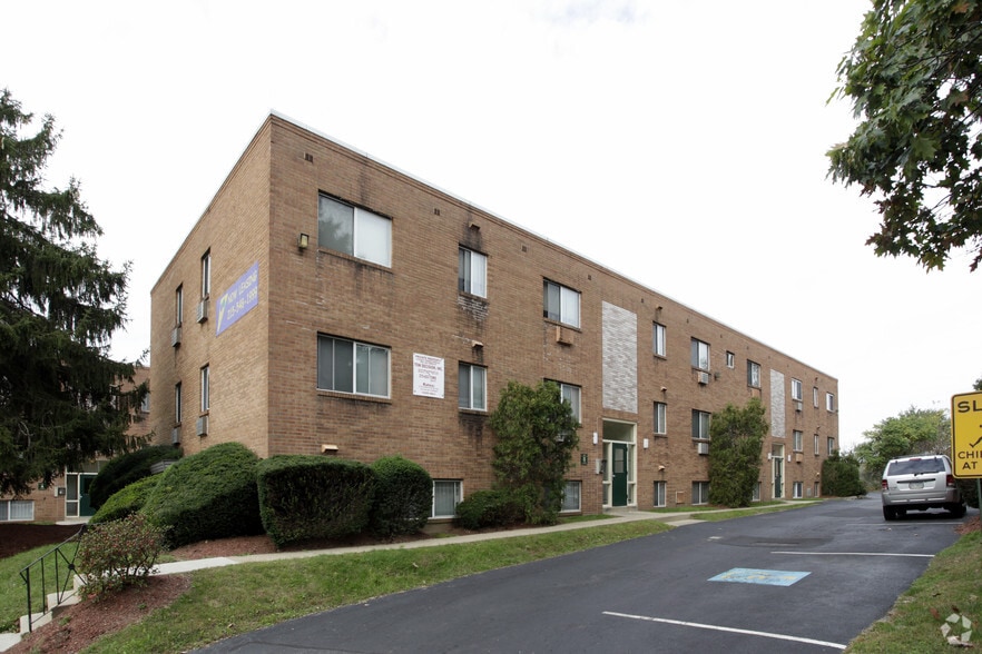 210 W Cheltenham Ave, Philadelphia, PA for sale - Building Photo - Image 3 of 34