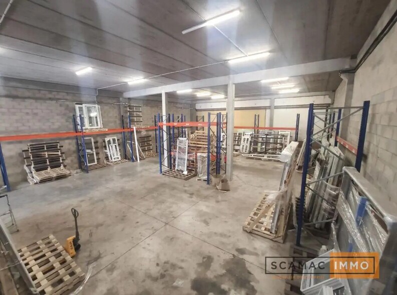 Office in Boissy-Saint-Léger for lease - Building Photo - Image 3 of 6