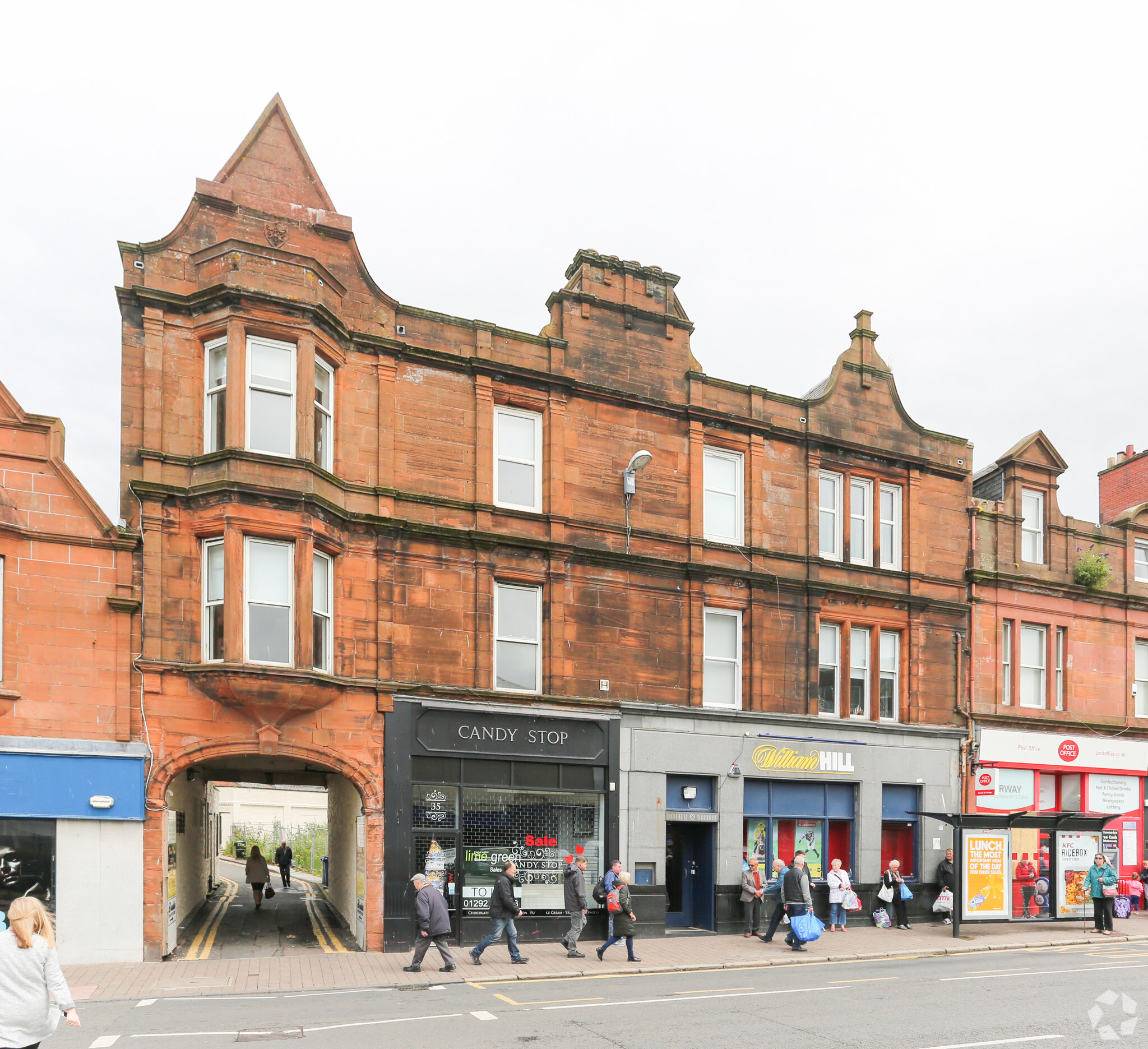 37-39 Burns Statue Sq, Ayr for lease Primary Photo- Image 1 of 3