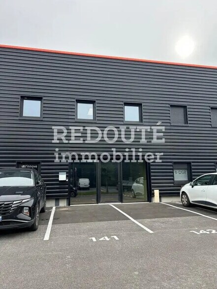Office in Cernay-lès-Reims for lease - Building Photo - Image 1 of 9