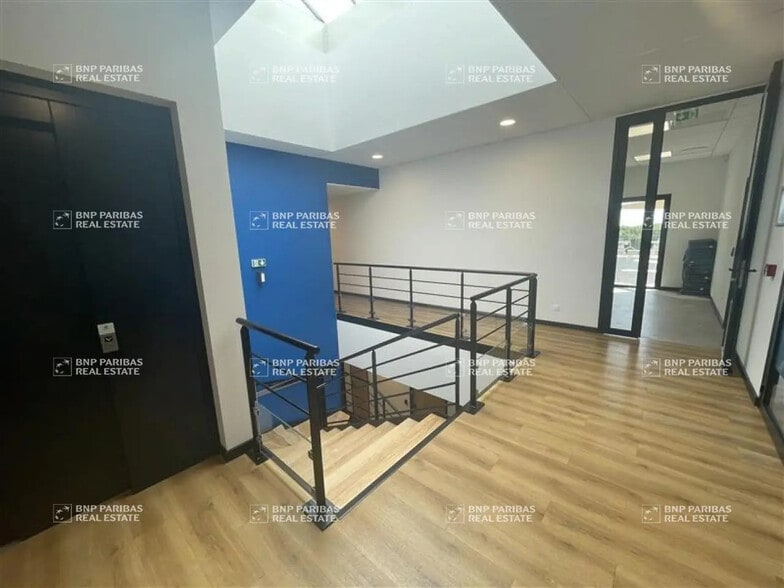 Office in Montpellier for lease - Interior Photo - Image 3 of 13