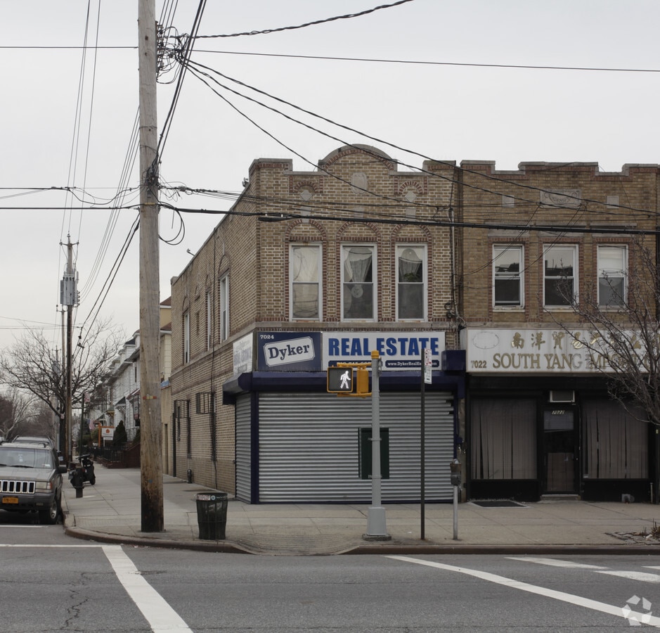 7024 Fort Hamilton Pky, Brooklyn, NY 11228