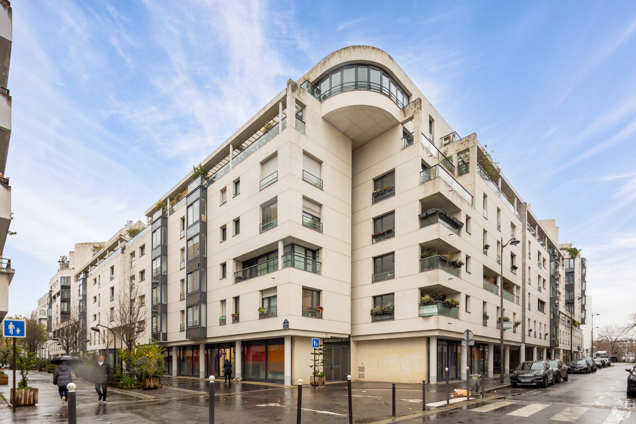 32 Rue Des Cévennes, Paris for sale Primary Photo- Image 1 of 19