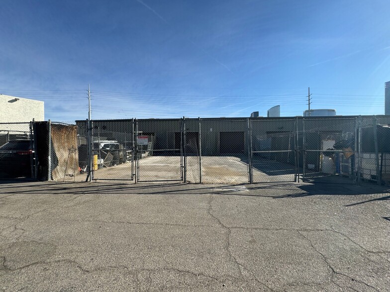 4291 Polaris Ave, Las Vegas, NV for lease - Building Photo - Image 2 of 6