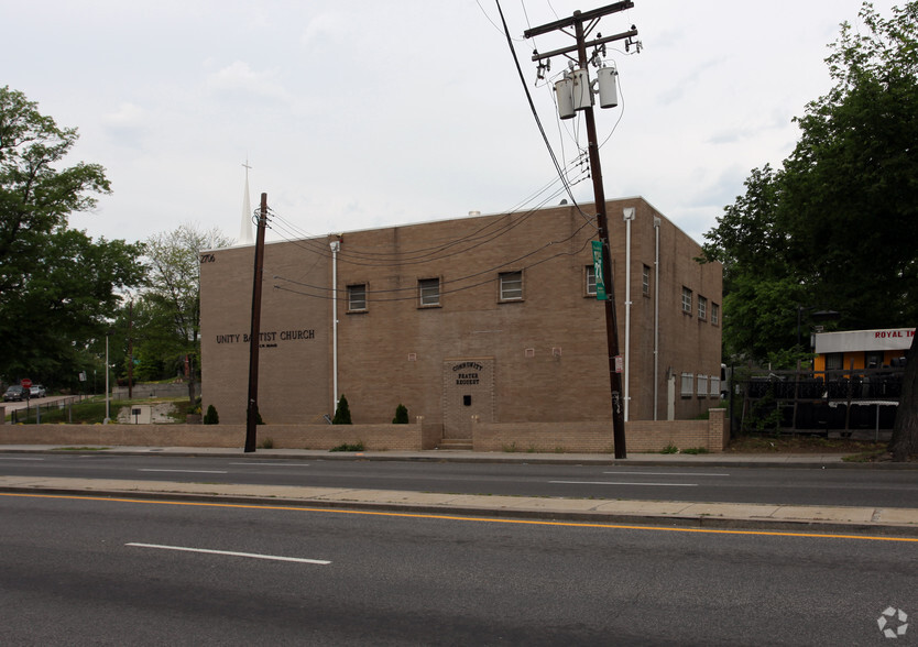 2706 Bladensburg Rd NE, Washington, DC for sale - Primary Photo - Image 1 of 1