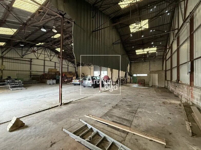 Flex in Aubepierre-Ozouer-le-Repos for sale - Interior Photo - Image 2 of 5