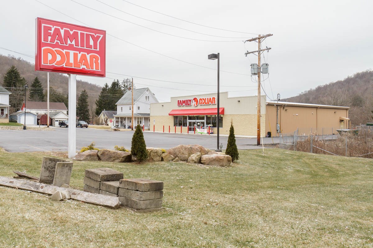 996 Barn St, Hooversville, PA 15936