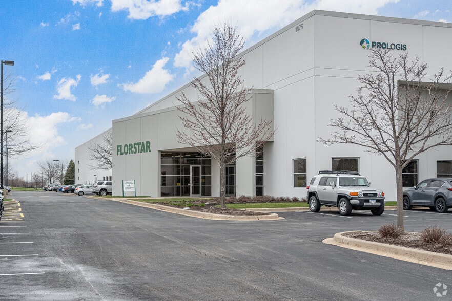 1077 Taylor Rd, Romeoville, IL for sale - Primary Photo - Image 1 of 1