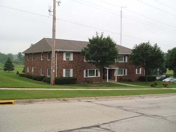 1155-1171 Breckenridge St, Mayville, WI for sale - Primary Photo - Image 2 of 2