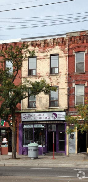 378 College St, Toronto, ON for sale - Primary Photo - Image 1 of 1
