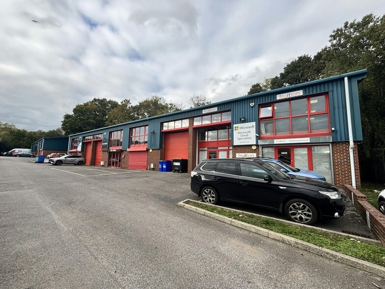 Claylands Rd, Bishops Waltham for lease - Building Photo - Image 3 of 16