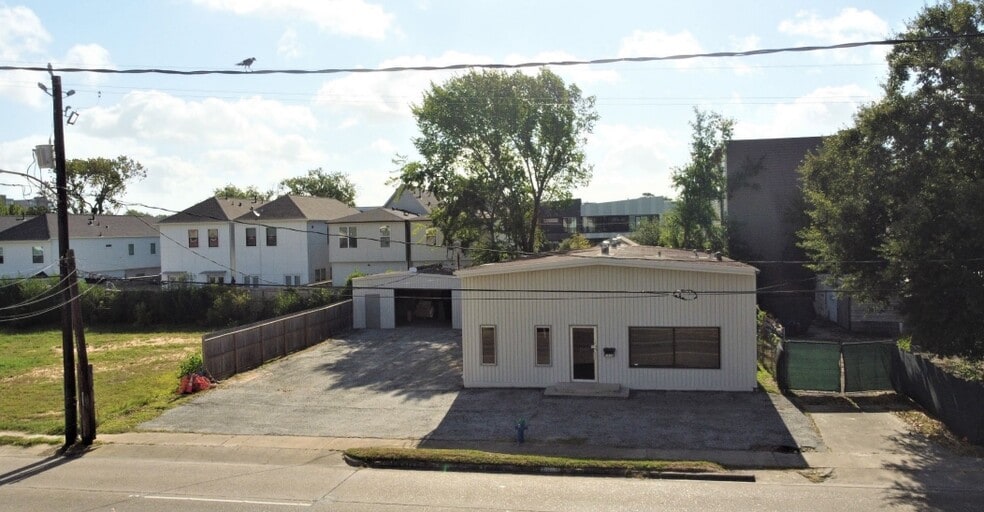 1516 N Durham Dr, Houston, TX for sale - Building Photo - Image 1 of 1