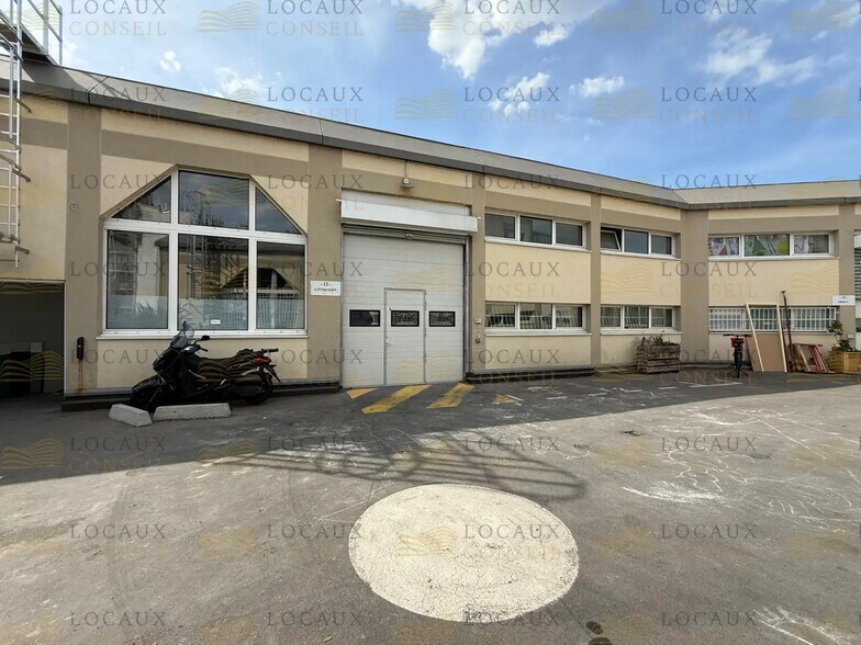 in Aubervilliers for sale - Building Photo - Image 2 of 11