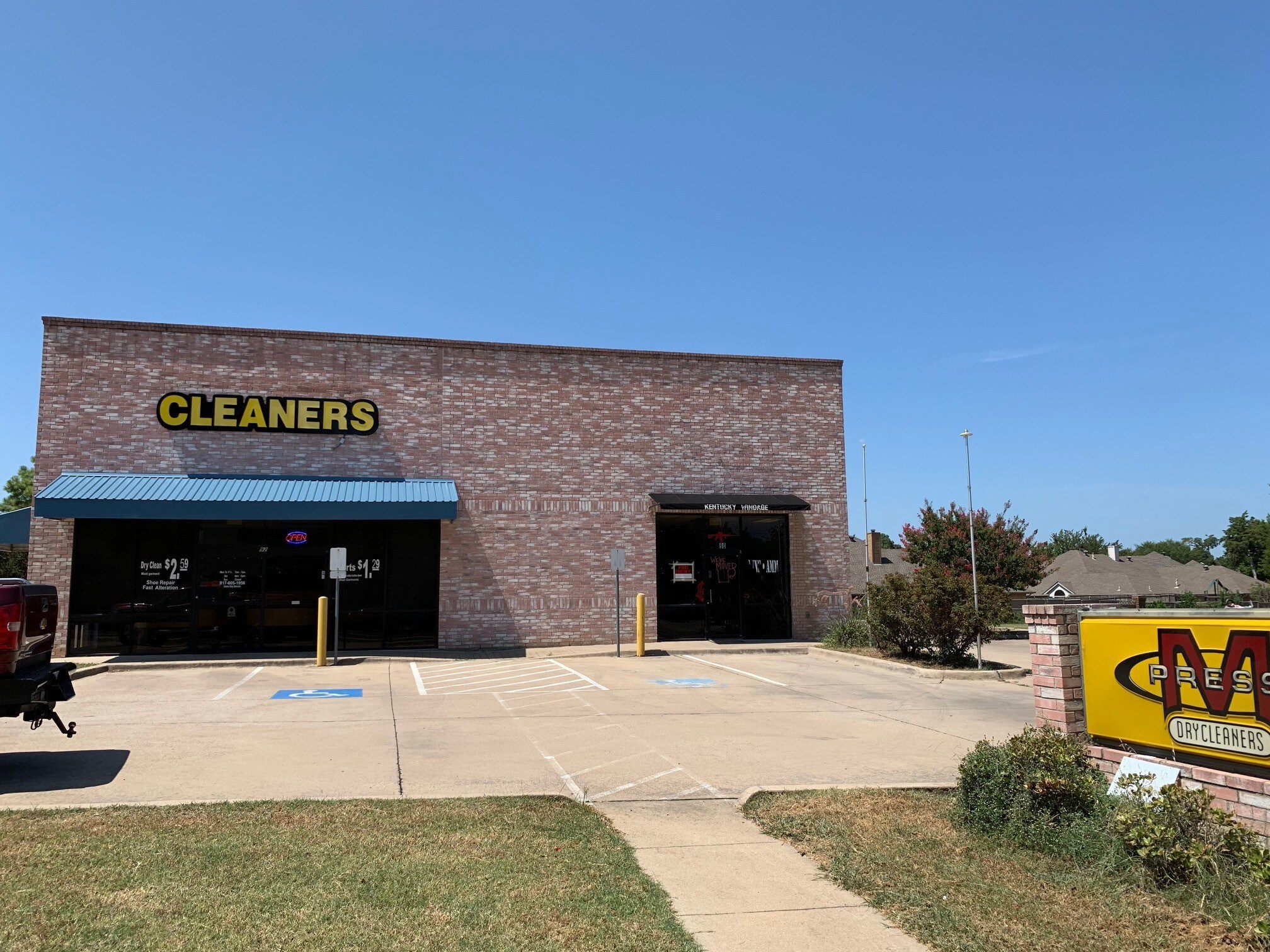 92 Grapevine Hwy, Hurst, TX for sale Primary Photo- Image 1 of 1