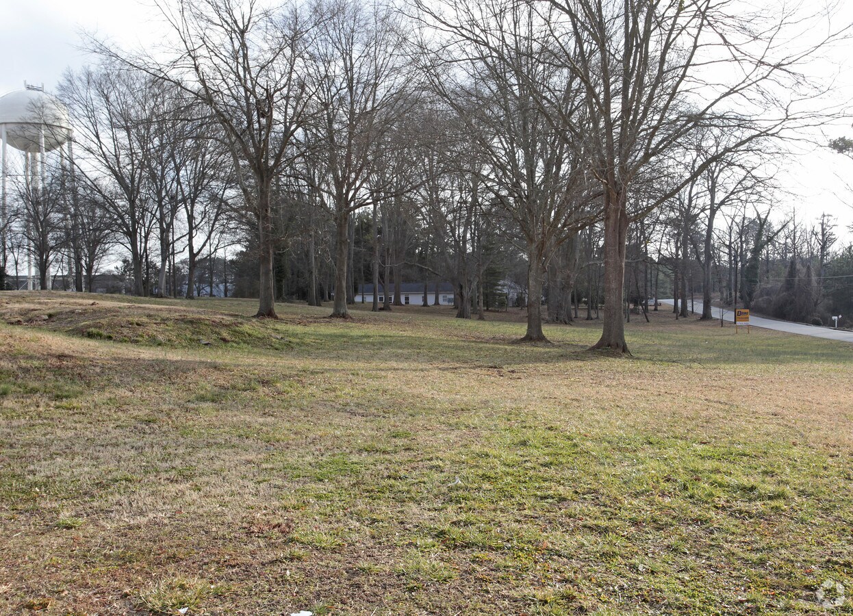 Cedar St, Carrollton, GA 30117