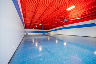 6520 S FM 359 Rd, Fulshear, TX for lease Interior Photo- Image 1 of 5