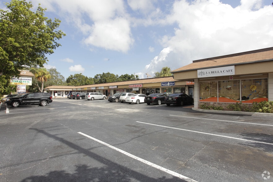 230 S Cypress Rd, Pompano Beach, FL for lease - Primary Photo - Image 2 of 9