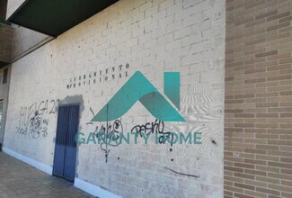 Retail in Cáceres, Cáceres for lease Interior Photo- Image 2 of 2