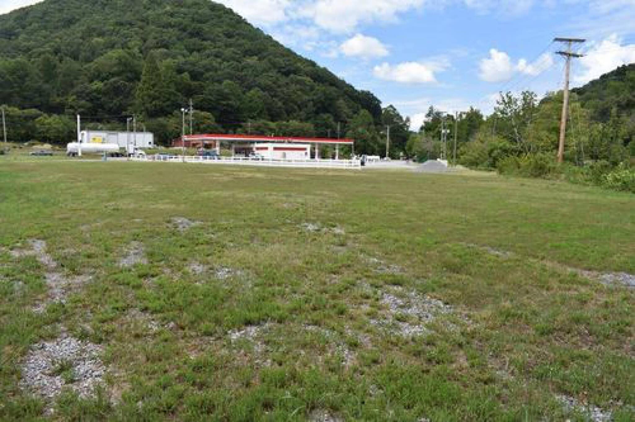 3100 US Highway 23 North, Weber City, VA for lease Primary Photo- Image 1 of 4