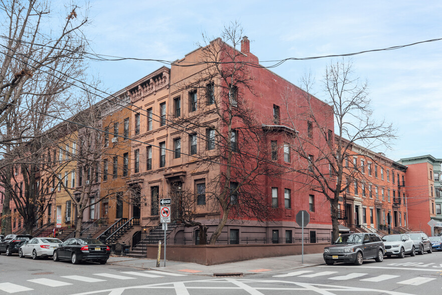 489 Jersey Ave, Jersey City, NJ for lease - Primary Photo - Image 3 of 34