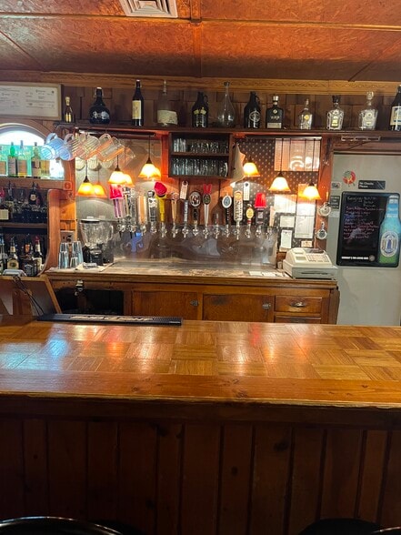 83 N Market St, Millerstown, PA for sale - Interior Photo - Image 2 of 19