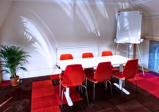 South St, Ashby De La Zouch for lease Interior Photo- Image 2 of 5