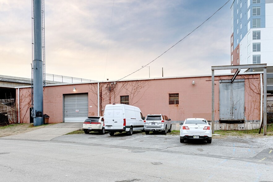 811 Vine St, Nashville, TN for lease - Building Photo - Image 2 of 9