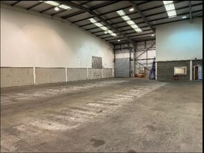 Thomas Rd, Crayford for lease Interior Photo- Image 2 of 3