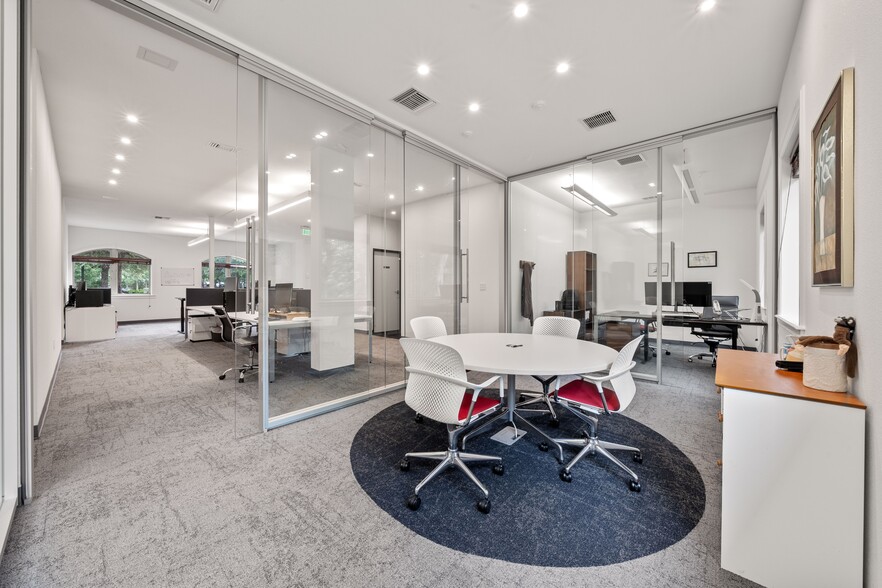 2500 W William Cannon Dr, Austin, TX for sale - Interior Photo - Image 3 of 10