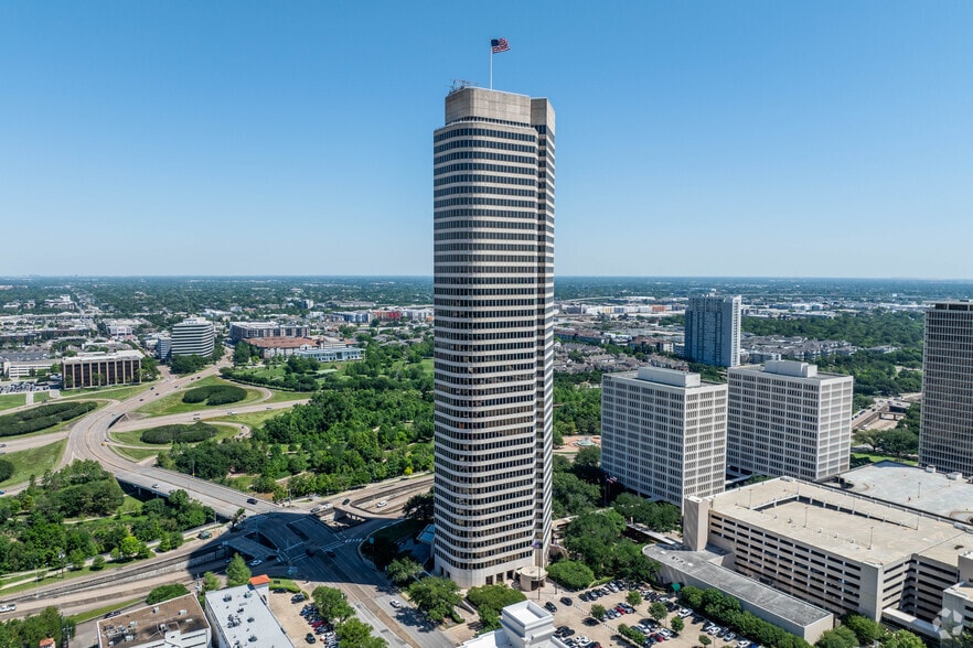 2929 Allen Pky, Houston, TX for lease - Building Photo - Image 3 of 5