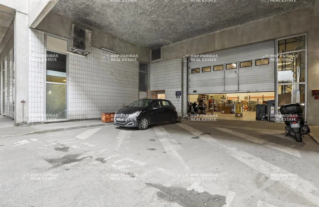 Flex in Ivry-sur-Seine for lease Building Photo- Image 1 of 27