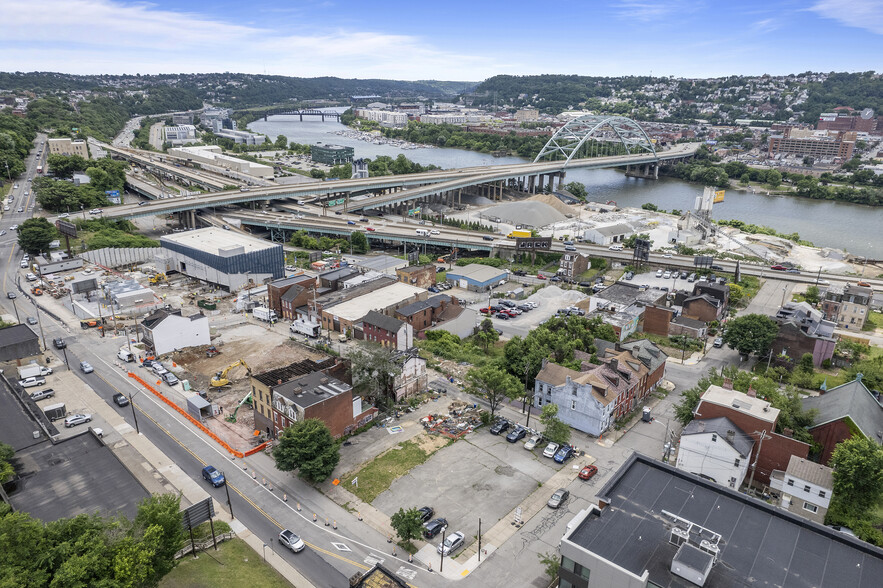 2100 5th Ave, Pittsburgh, PA for sale - Building Photo - Image 2 of 12