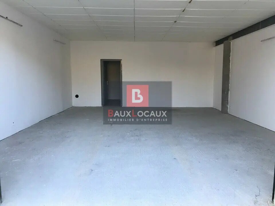 Industrial in Salon-de-Provence for lease Interior Photo- Image 1 of 8