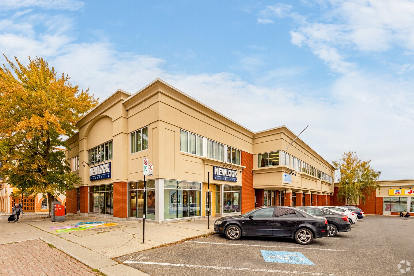 12051295 Rue Des Cascades W, StHyacinthe, QC J2S 3H2