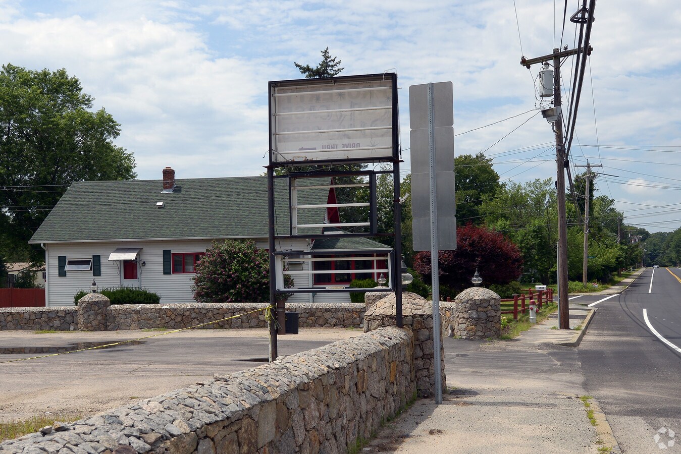 1532 Main St, Coventry, RI 02816