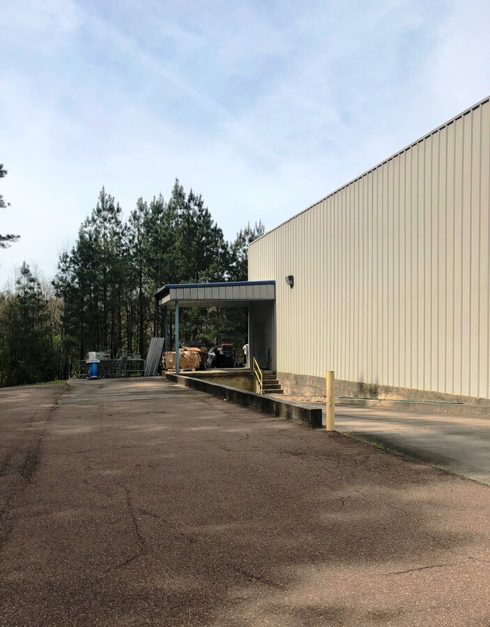 7261 S Siwell Rd, Byram, MS 39272