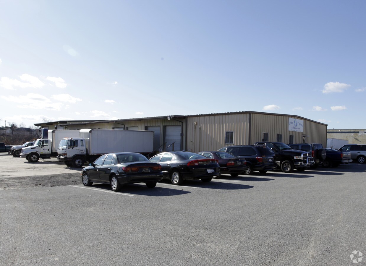 5 Parkway Cir, New Castle, DE 19720 Industrial for Lease