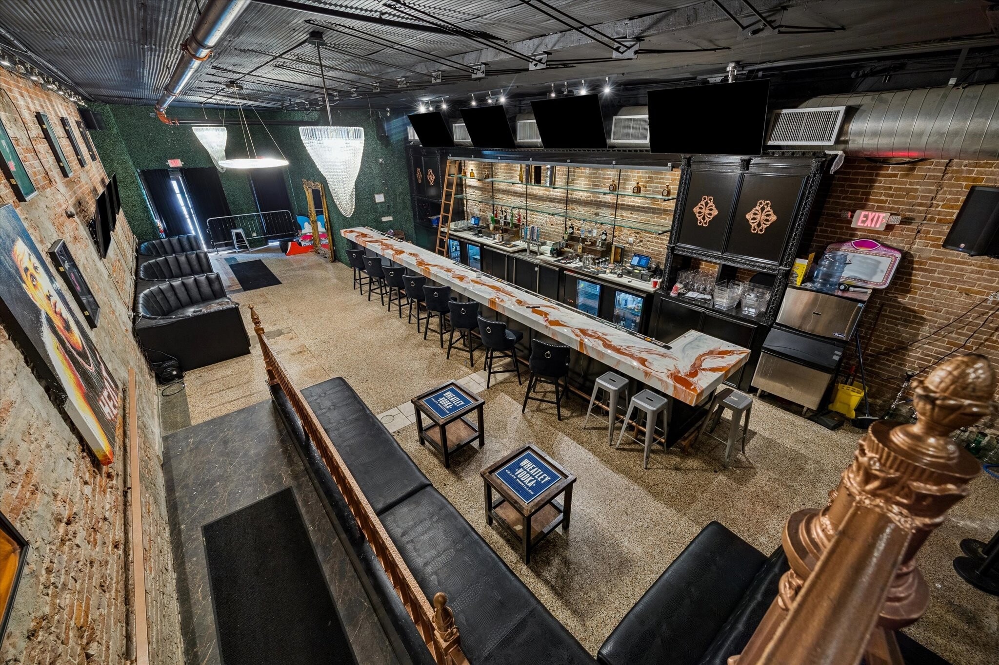 110 Main St, Houston, TX for lease Interior Photo- Image 1 of 12