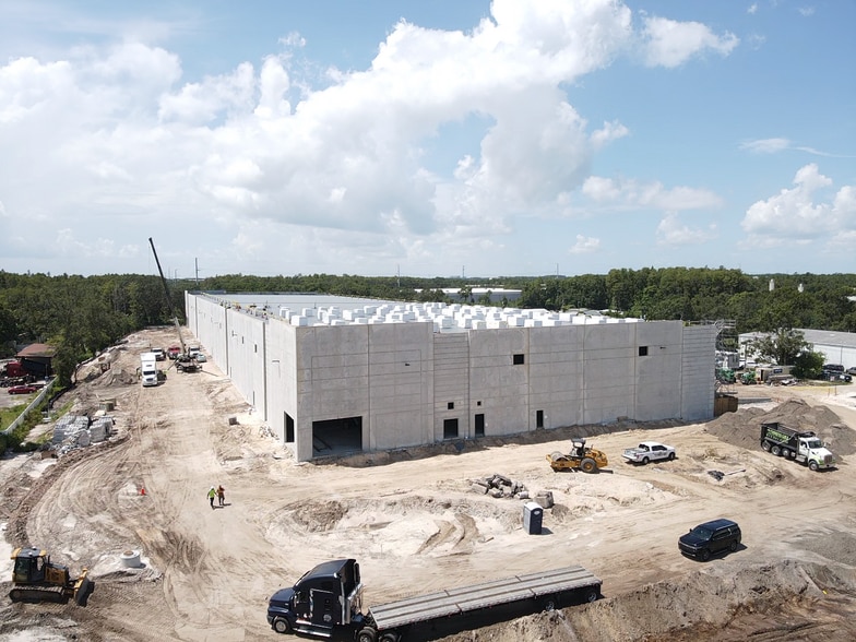 4908 W Linebaugh Ave, Tampa, FL for lease - Construction Photo - Image 1 of 3