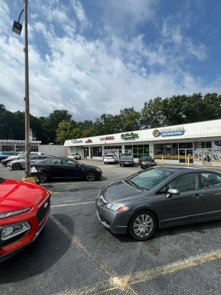 2460 Martin Luther King Jr Dr SW, Atlanta, GA for sale - Building Photo - Image 3 of 8